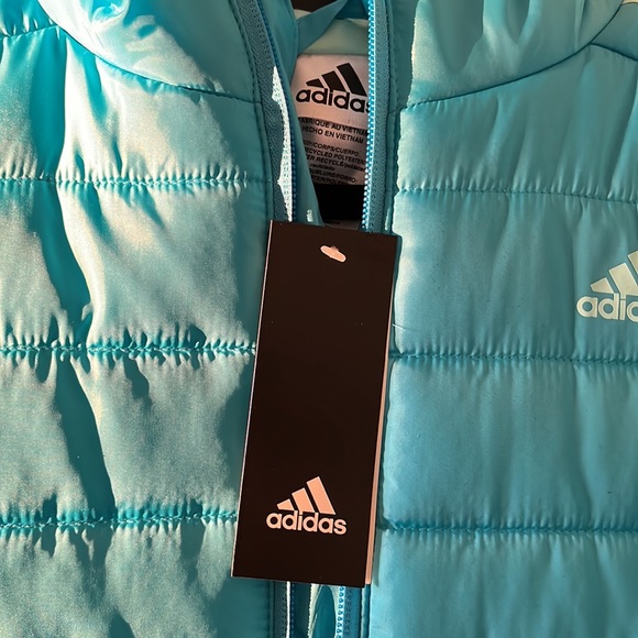 NWT - Adidas Youth Puffer Jacket in Light Blue - Picture 4 of 5
